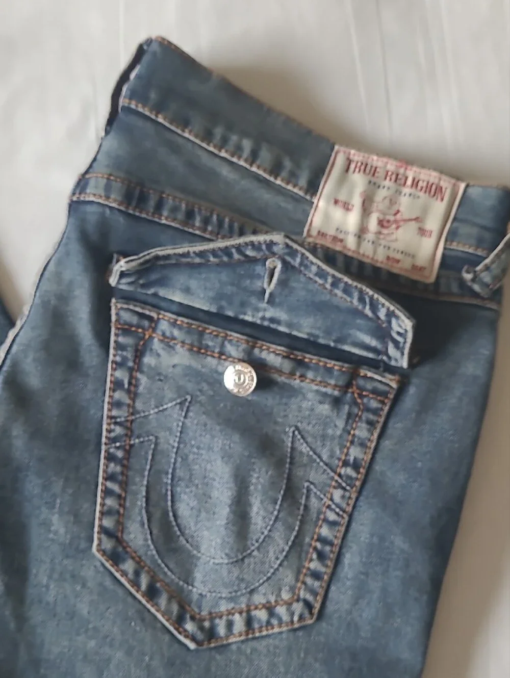 True Religion World Tour Geno Relaxed Slim Sraight Jeans 38x32. Blokecore.